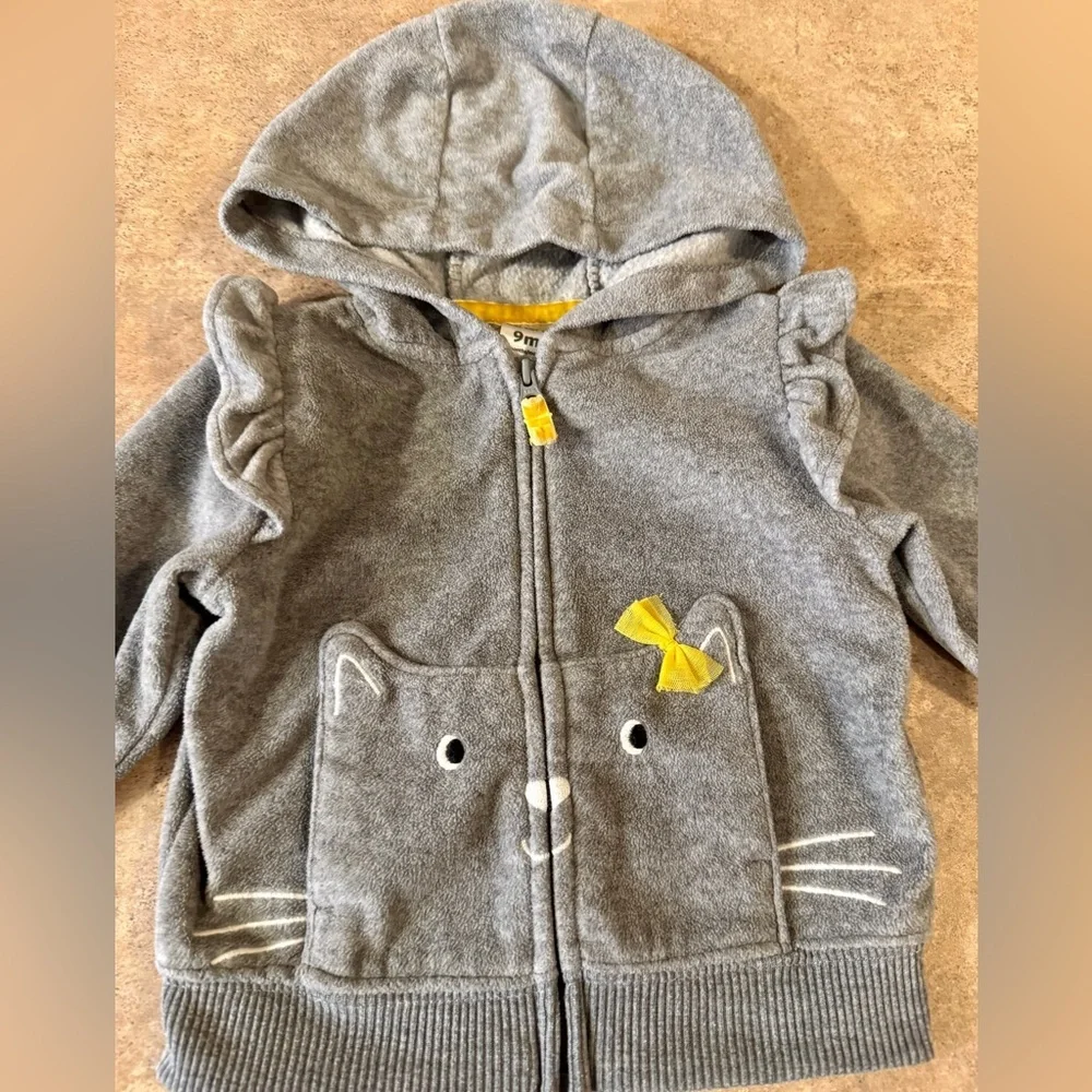 Carter's - Adorable Gray and Yellow Baby Girl Outfit with Kitten Print, Size9m